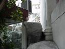 Fontana coperta da negozio a Bangkok