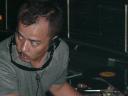 Deejay very cool (stava guardando che non gli rubassero la bici!)