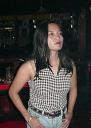 Ragazza indonesiana in discoteca