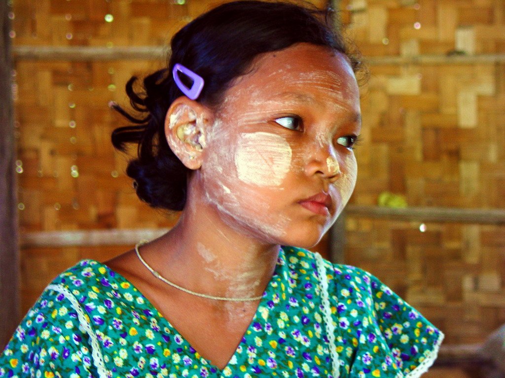 La bambina birmana (2004)