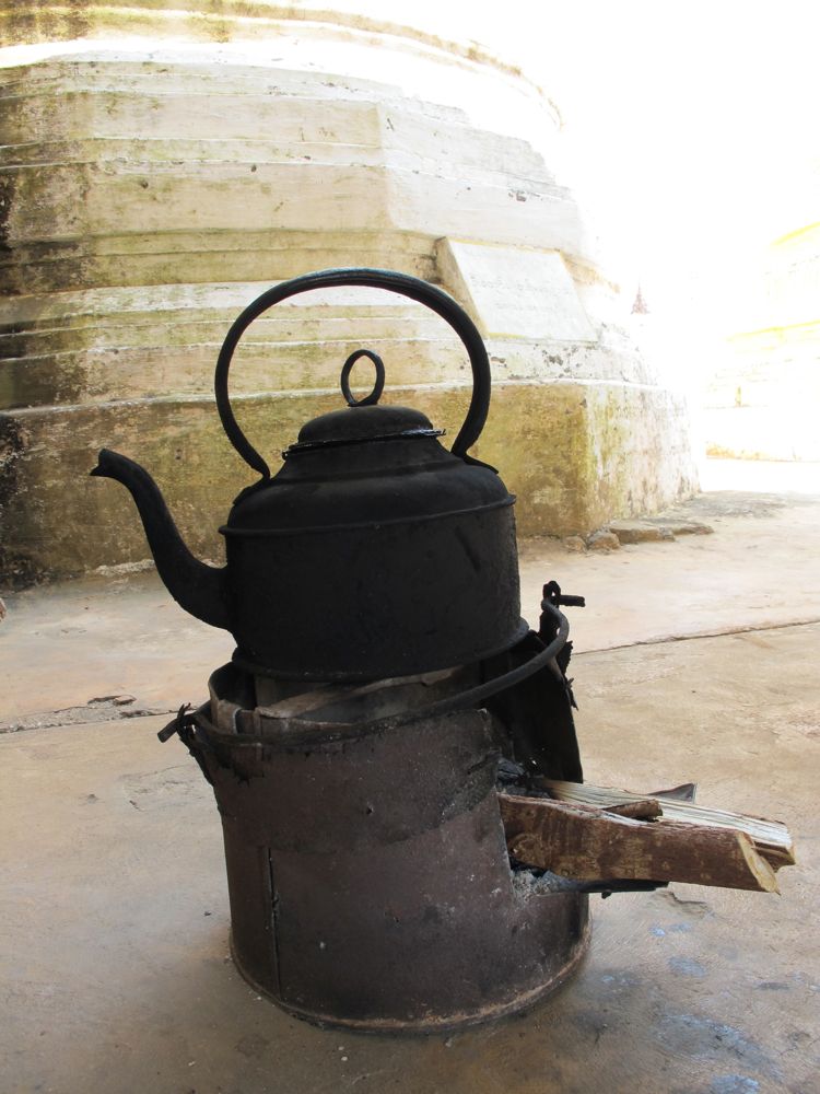 10te sul tempio del lago inle