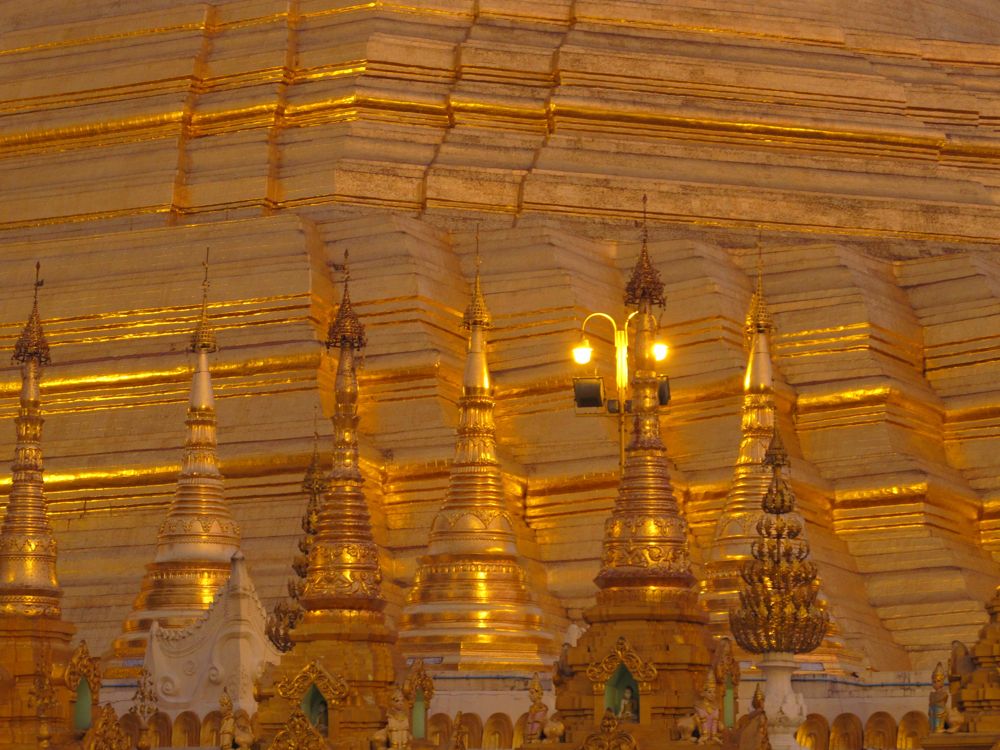 24shwedagon pagoda