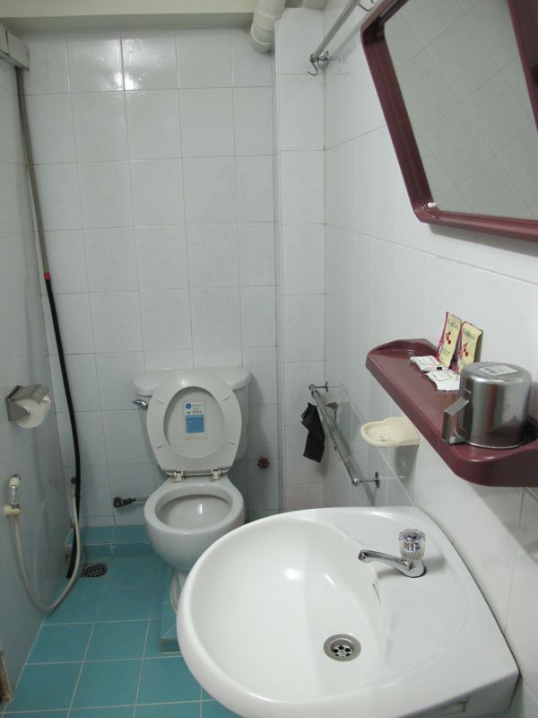 chan-myaye-guest-house-yangon09